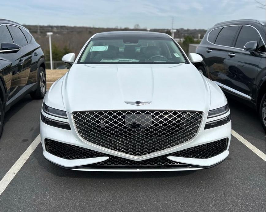 new 2024 Genesis G80 car, priced at $75,290