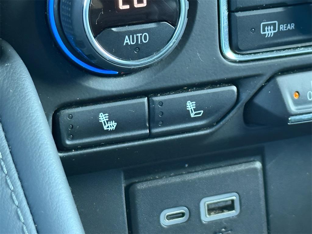 used 2023 Chevrolet Suburban car, priced at $45,467