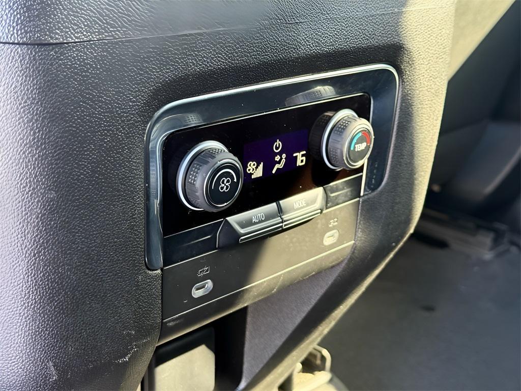 used 2023 Chevrolet Suburban car, priced at $45,467