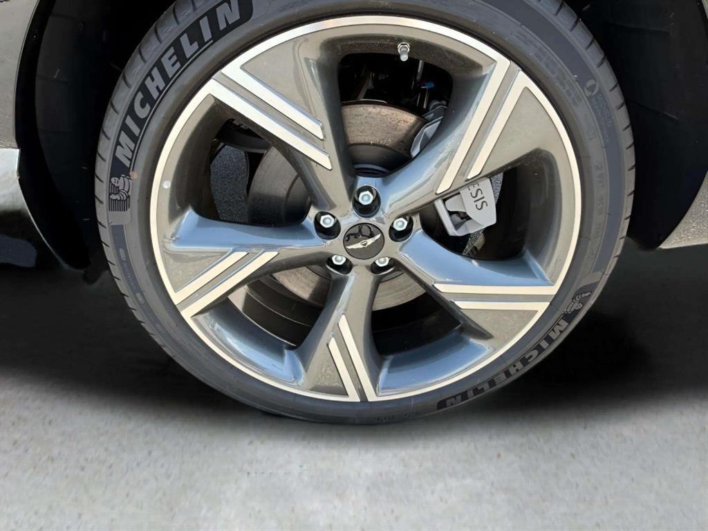 new 2025 Genesis GV80 car, priced at $82,080