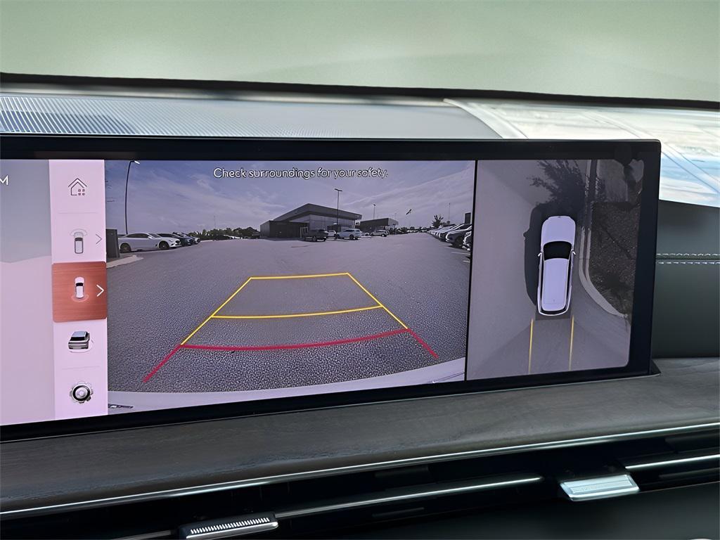 new 2025 Genesis GV80 car, priced at $82,024