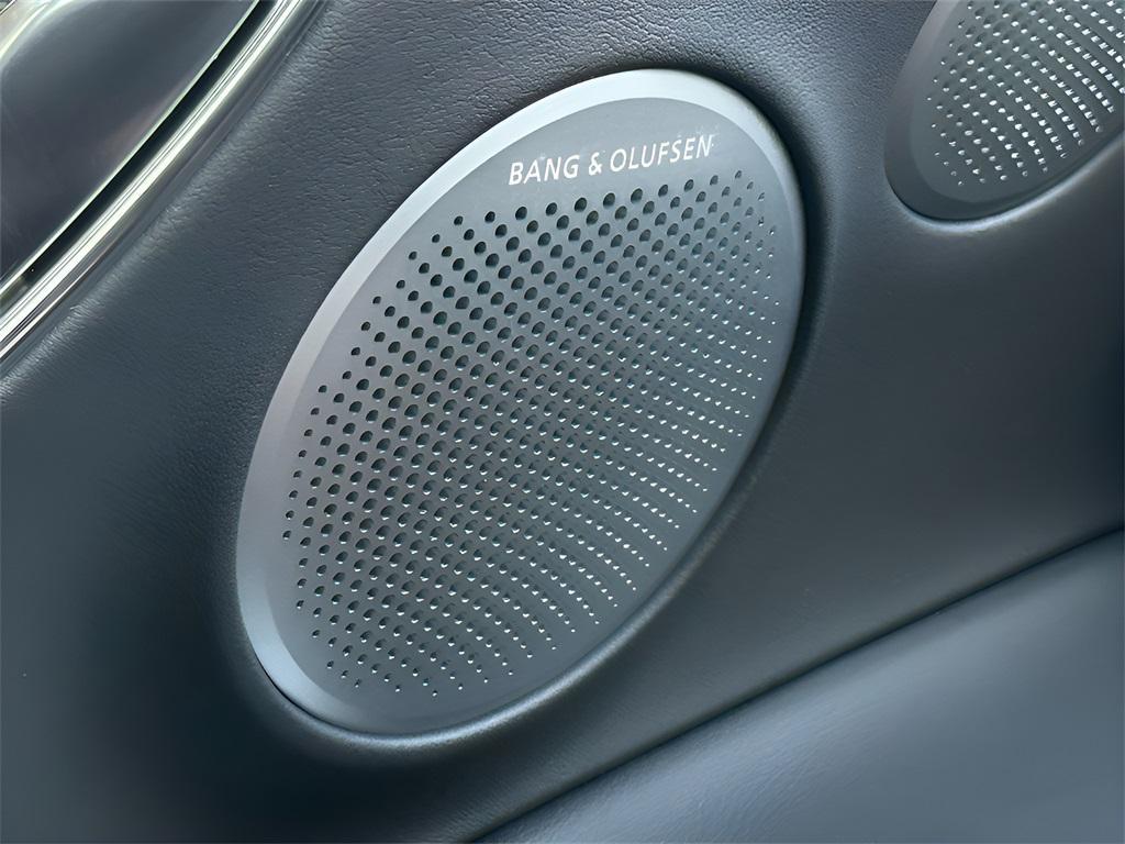 new 2025 Genesis GV80 car, priced at $82,024