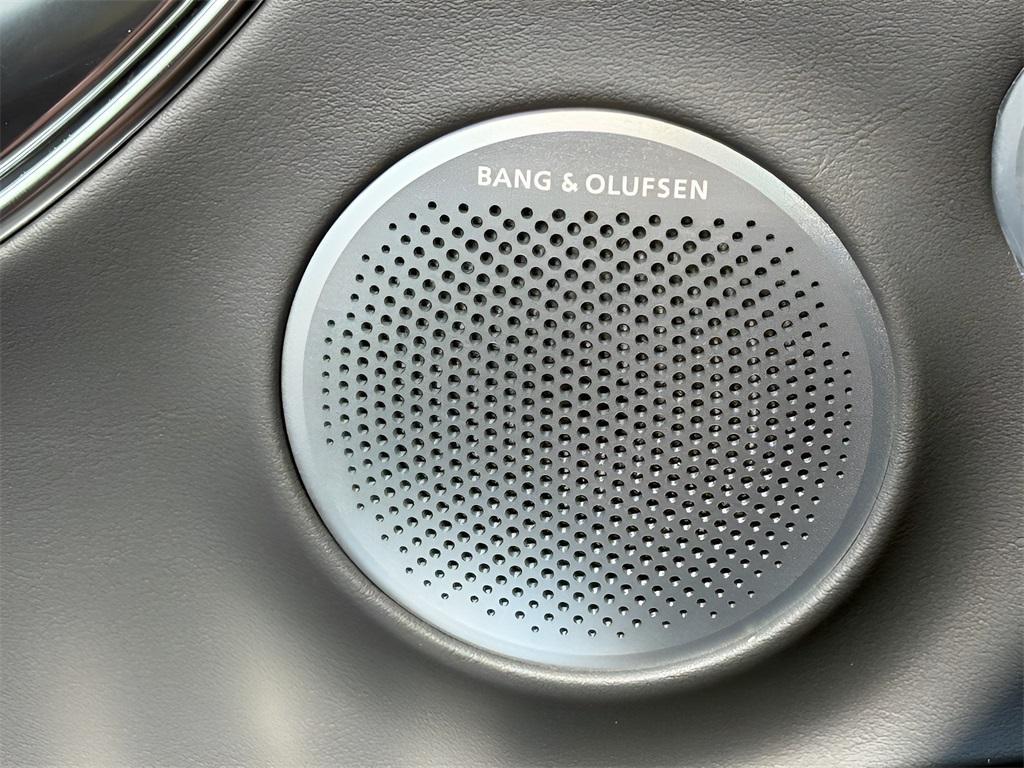 new 2025 Genesis GV80 car, priced at $82,685