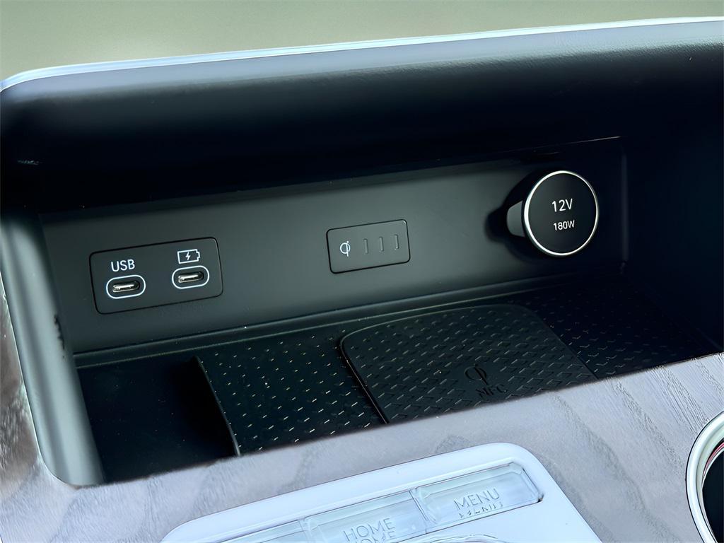 new 2025 Genesis GV80 car, priced at $82,685