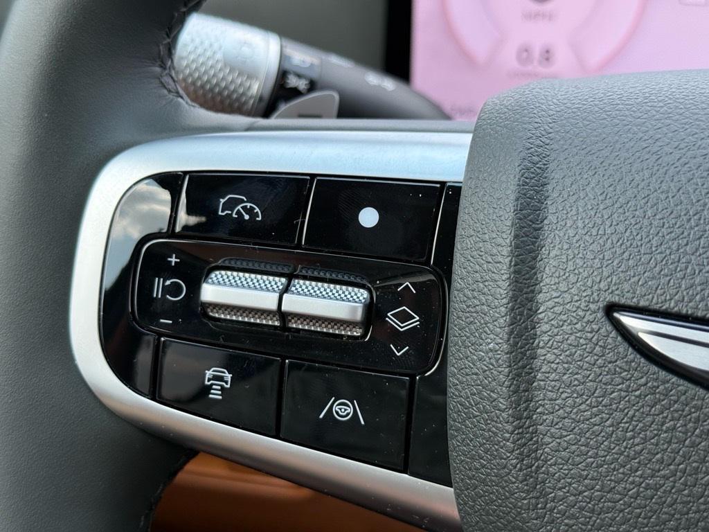 new 2025 Genesis GV80 car, priced at $62,830