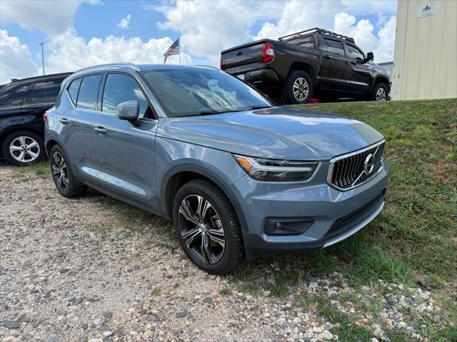 used 2020 Volvo XC40 car, priced at $22,103