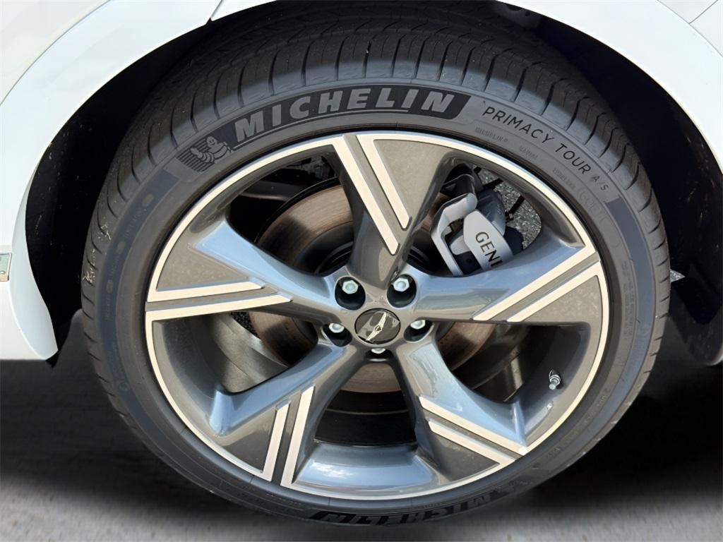 new 2025 Genesis GV80 car, priced at $82,674