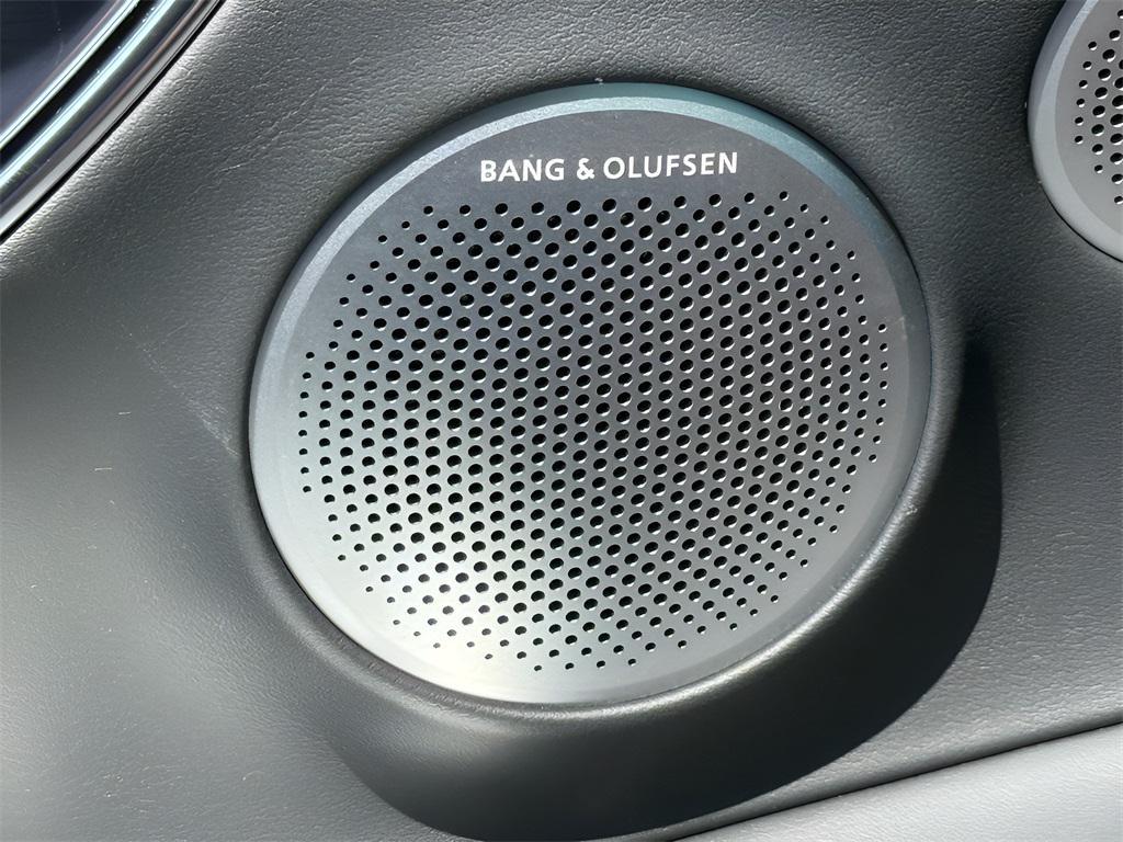 new 2025 Genesis GV80 car, priced at $82,674