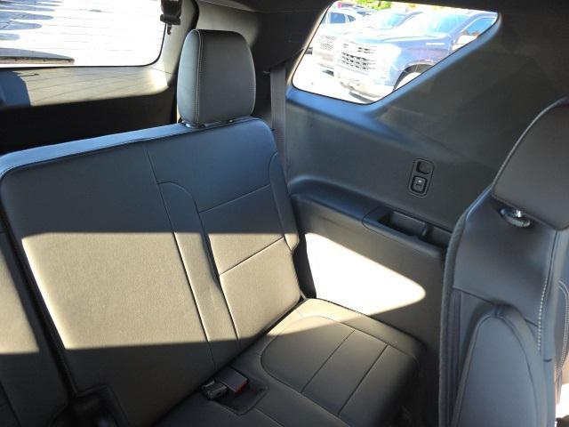 used 2022 Chevrolet Traverse car, priced at $29,999