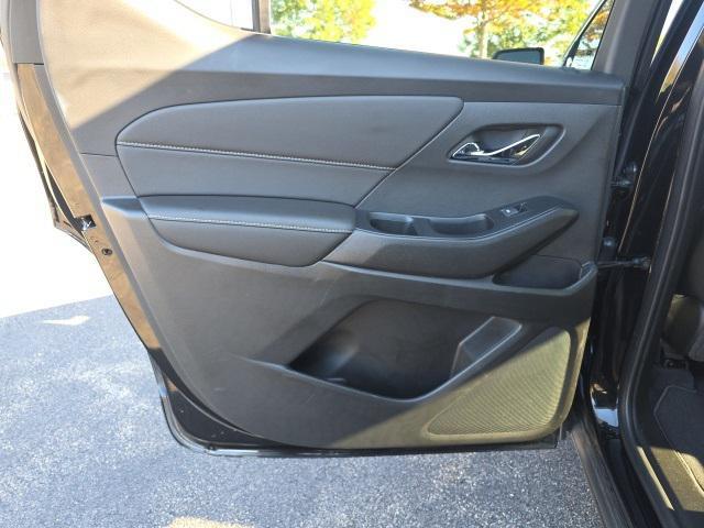used 2022 Chevrolet Traverse car, priced at $29,999