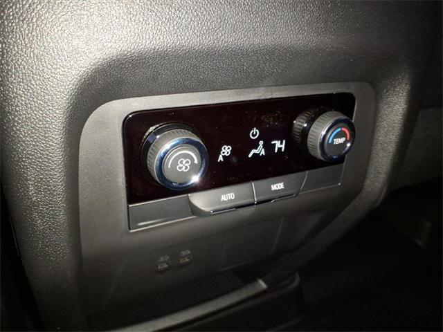 new 2026 Chevrolet Traverse car, priced at $43,620