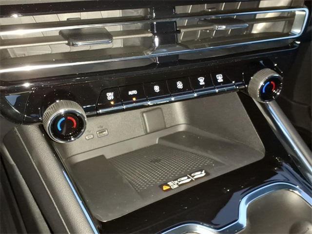 new 2026 Chevrolet Traverse car, priced at $43,620