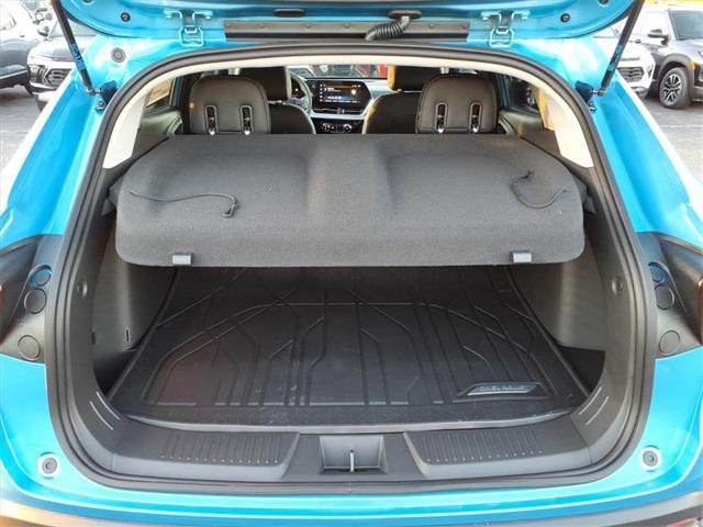 new 2026 Chevrolet Trax car, priced at $25,180