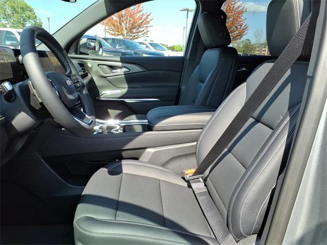 new 2026 Chevrolet Traverse car, priced at $45,195
