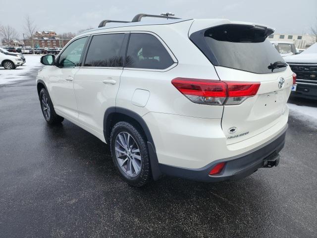 used 2018 Toyota Highlander car, priced at $24,999