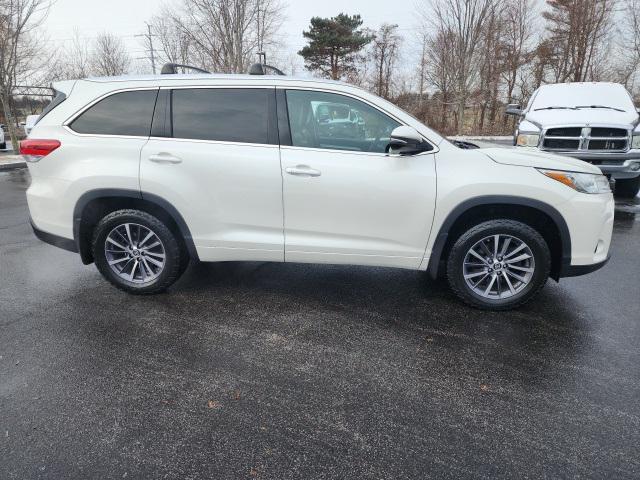 used 2018 Toyota Highlander car, priced at $24,999