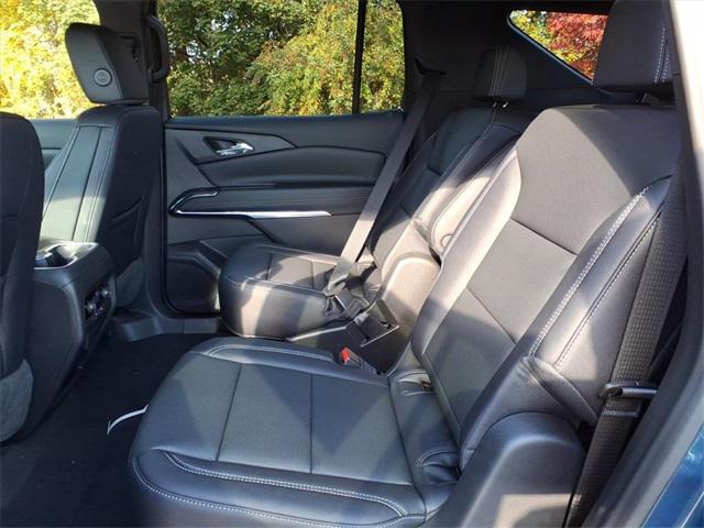 new 2026 Chevrolet Traverse car, priced at $45,420