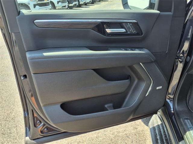 new 2025 Chevrolet Tahoe car, priced at $75,615