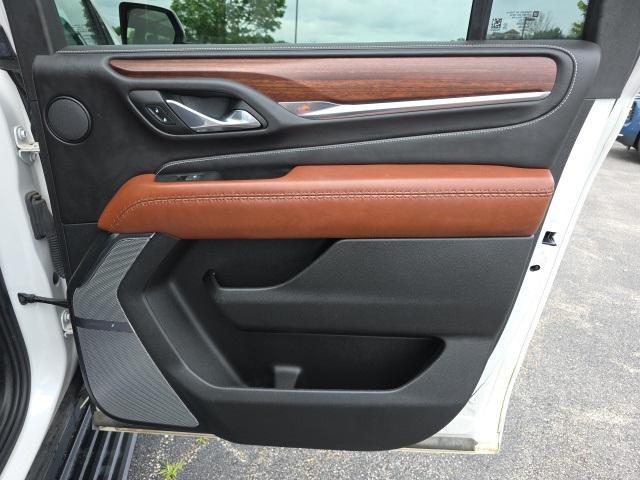 used 2023 GMC Yukon XL car, priced at $73,691