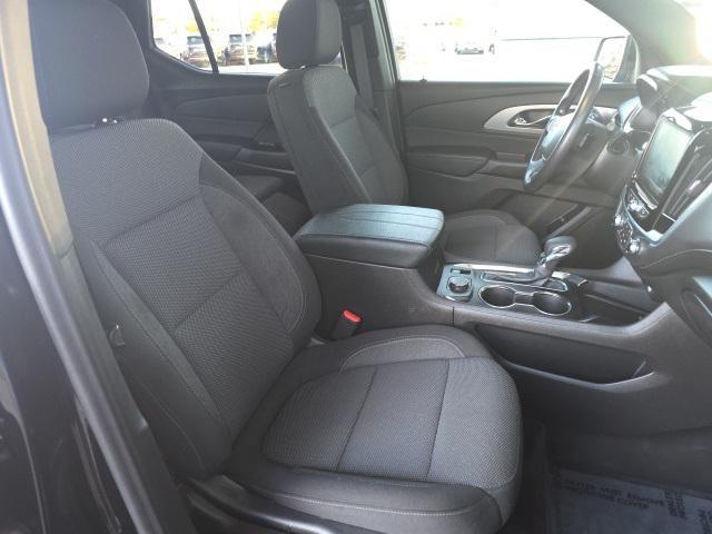 used 2022 Chevrolet Traverse car, priced at $27,999