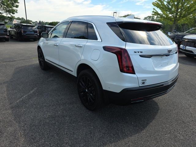 used 2022 Cadillac XT5 car, priced at $31,999