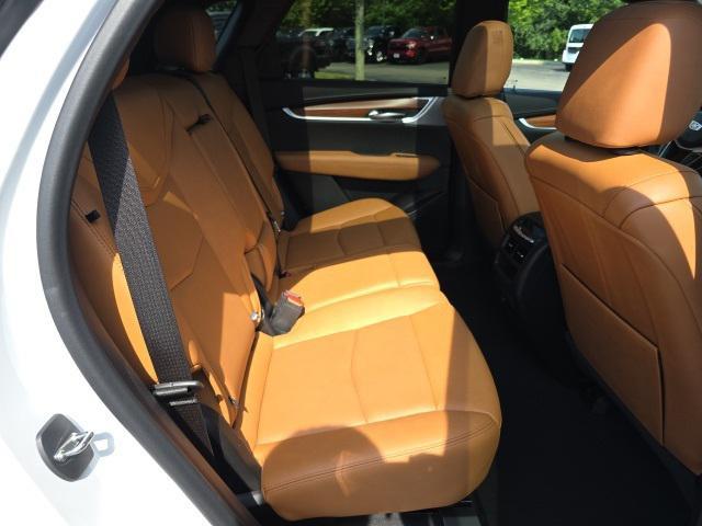 used 2022 Cadillac XT5 car, priced at $31,999