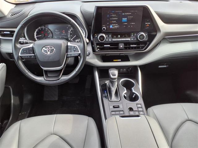 used 2023 Toyota Highlander car, priced at $40,175