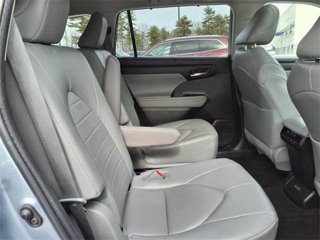 used 2023 Toyota Highlander car, priced at $40,175