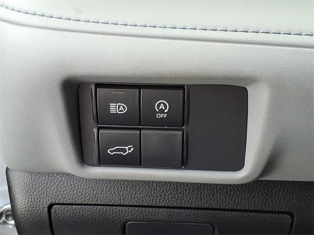 used 2023 Toyota Highlander car, priced at $40,175