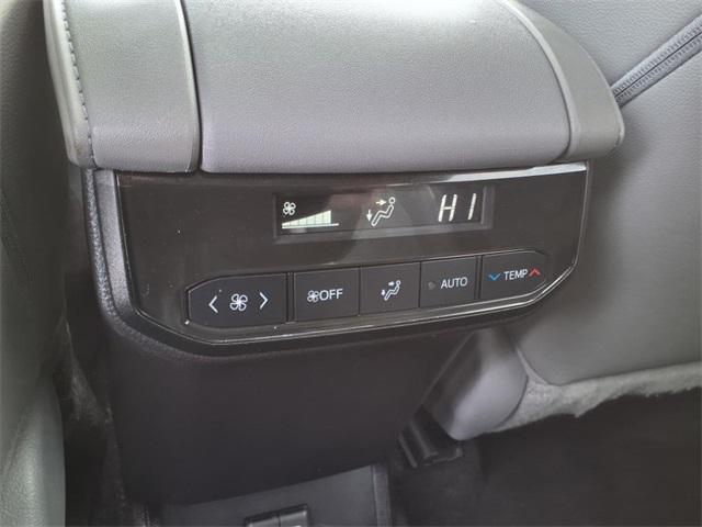 used 2023 Toyota Highlander car, priced at $40,175