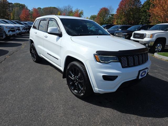 used 2022 Jeep Grand Cherokee car, priced at $25,499