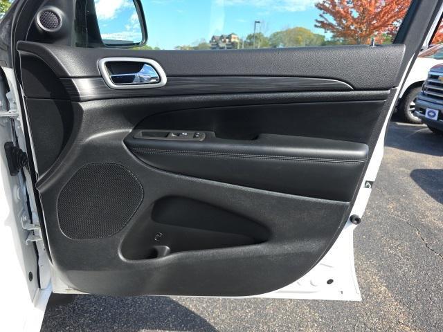 used 2022 Jeep Grand Cherokee car, priced at $25,499