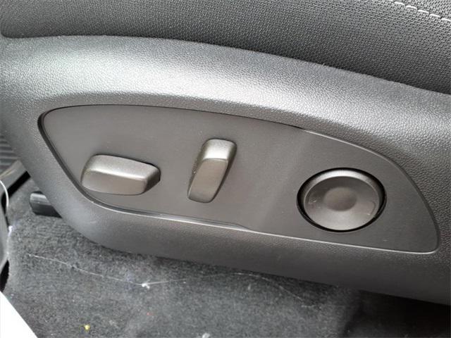 new 2026 Chevrolet Traverse car, priced at $43,620