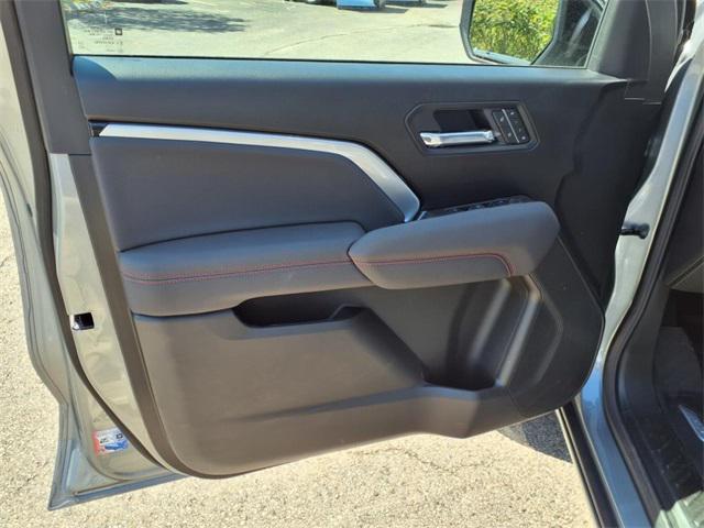 new 2025 Chevrolet Colorado car, priced at $49,265