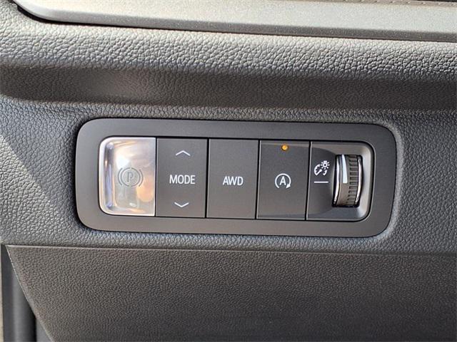new 2026 Chevrolet Traverse car, priced at $46,905