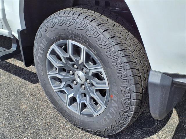 new 2025 Chevrolet Colorado car, priced at $46,090