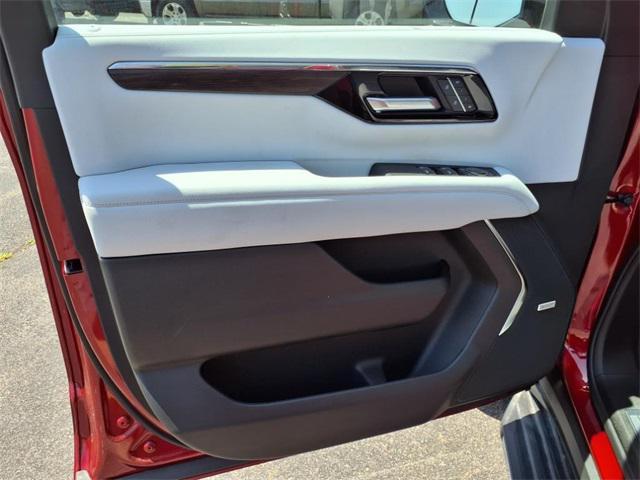 new 2025 Chevrolet Tahoe car, priced at $81,535
