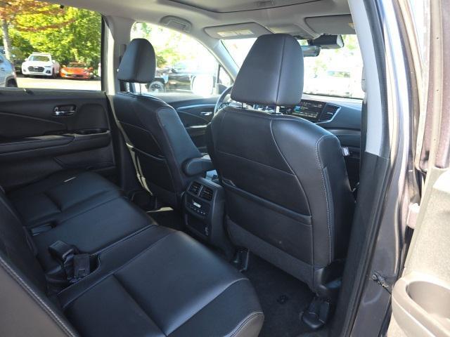 used 2022 Honda Pilot car, priced at $32,999