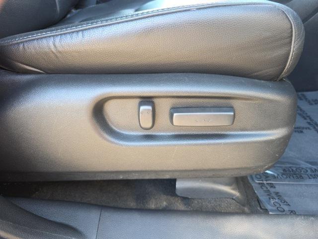 used 2022 Honda Pilot car, priced at $32,999