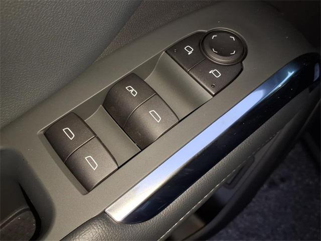 new 2026 Chevrolet Traverse car, priced at $43,620