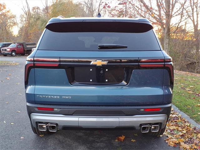 new 2026 Chevrolet Traverse car, priced at $43,620