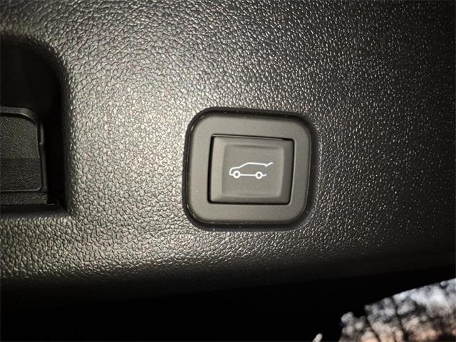 new 2026 Chevrolet Traverse car, priced at $43,620