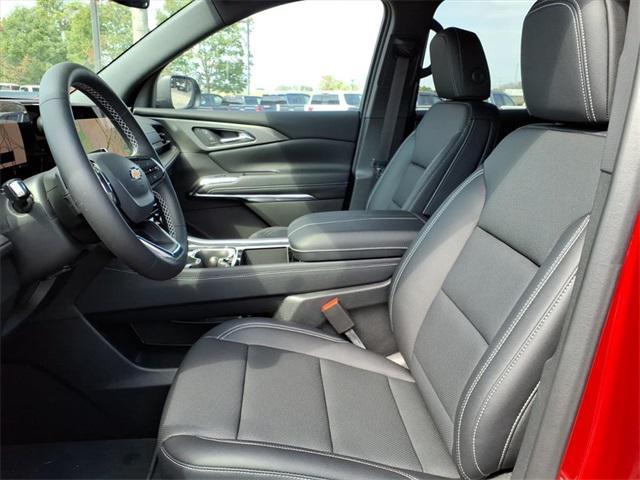 new 2025 Chevrolet Traverse car, priced at $43,190