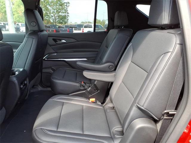 new 2025 Chevrolet Traverse car, priced at $43,190