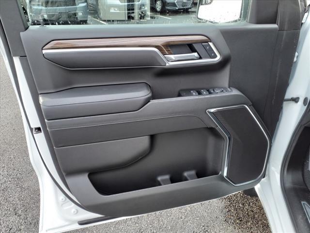 new 2025 Chevrolet Silverado 1500 car, priced at $46,595