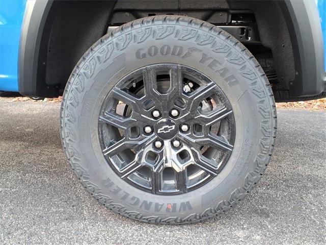 new 2026 Chevrolet Colorado car, priced at $42,420