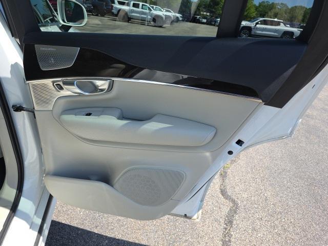 used 2018 Volvo XC90 car, priced at $17,491