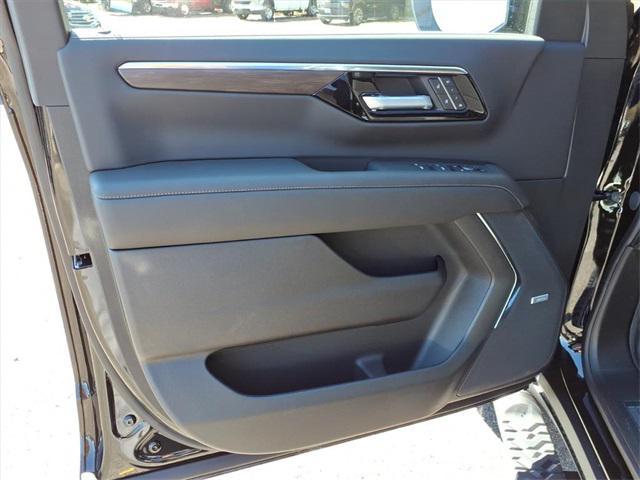 new 2026 Chevrolet Suburban car, priced at $80,220