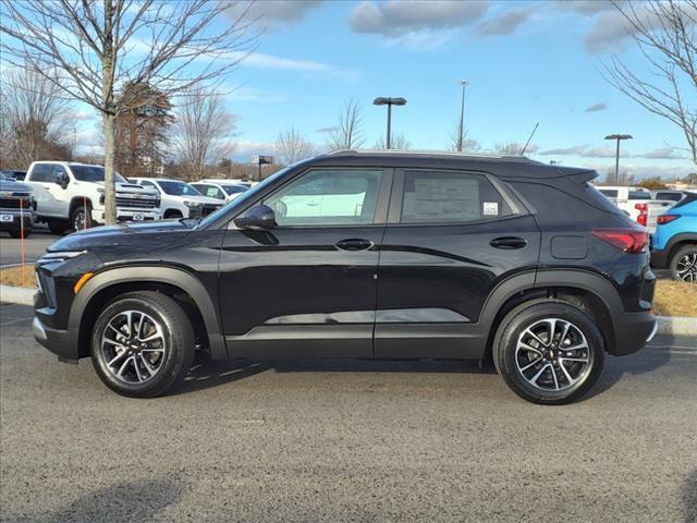 new 2025 Chevrolet TrailBlazer car, priced at $28,240