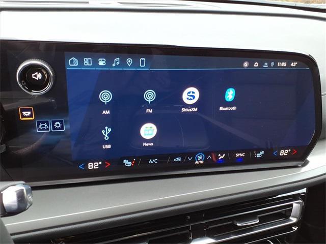 new 2026 Chevrolet Traverse car, priced at $43,620